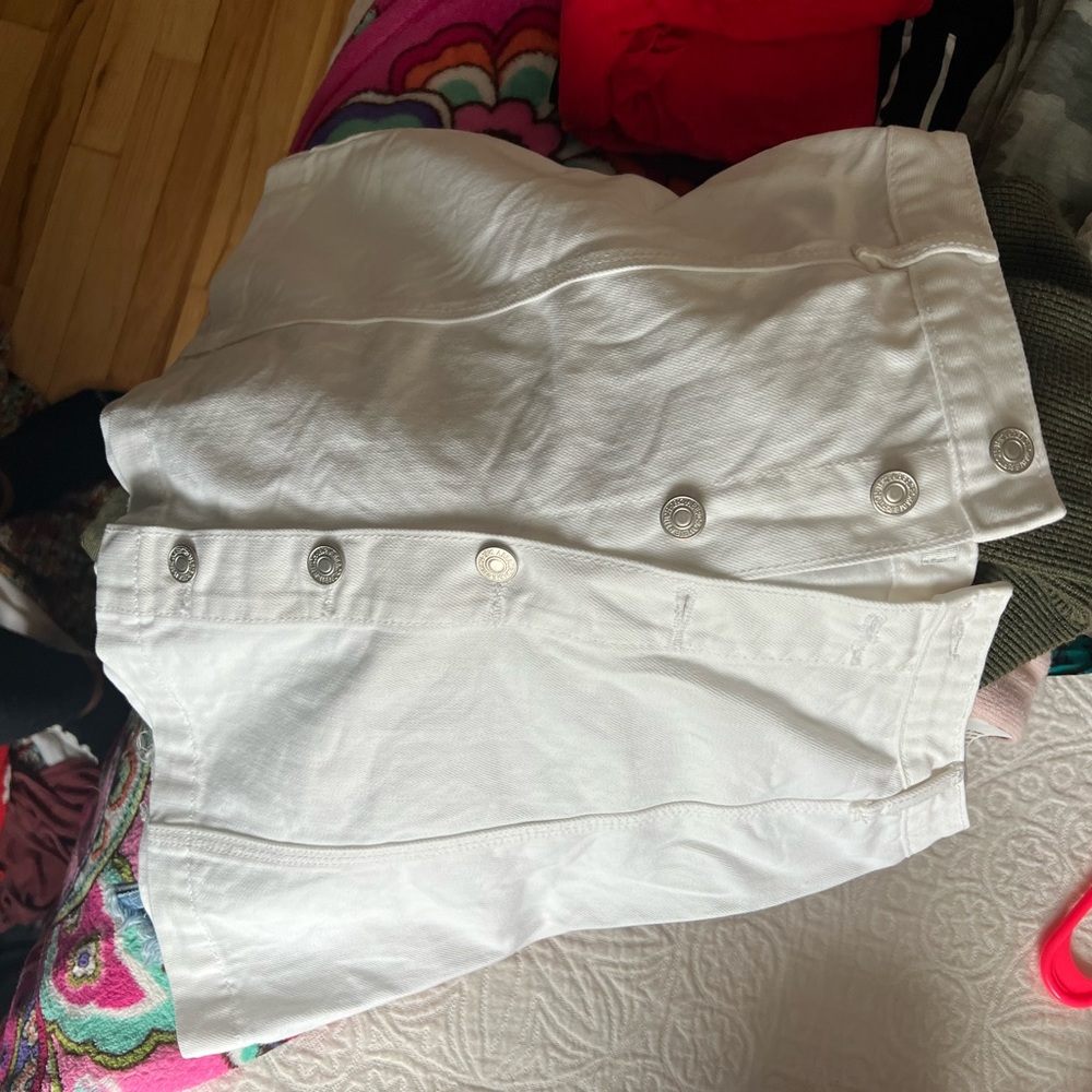 White Abercrombie skirt